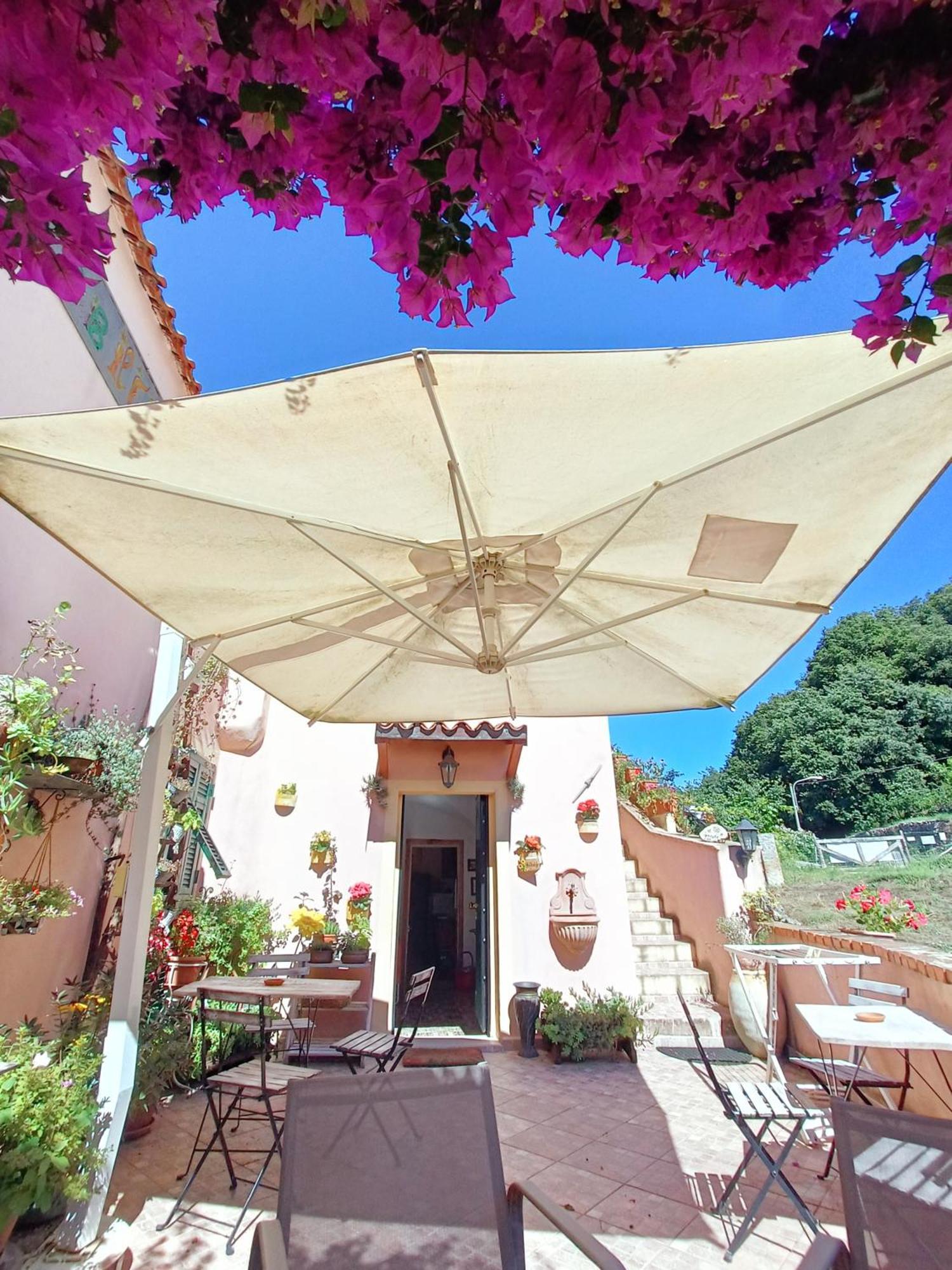B&B Il Girasole Finale Ligure Eksteriør bilde